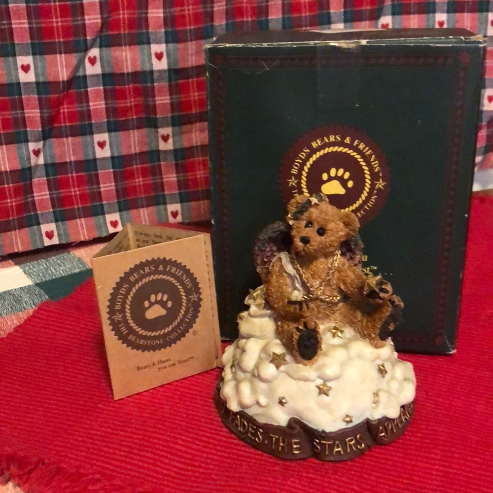 Boyd’s Bears Clarence Angel music box figurine
